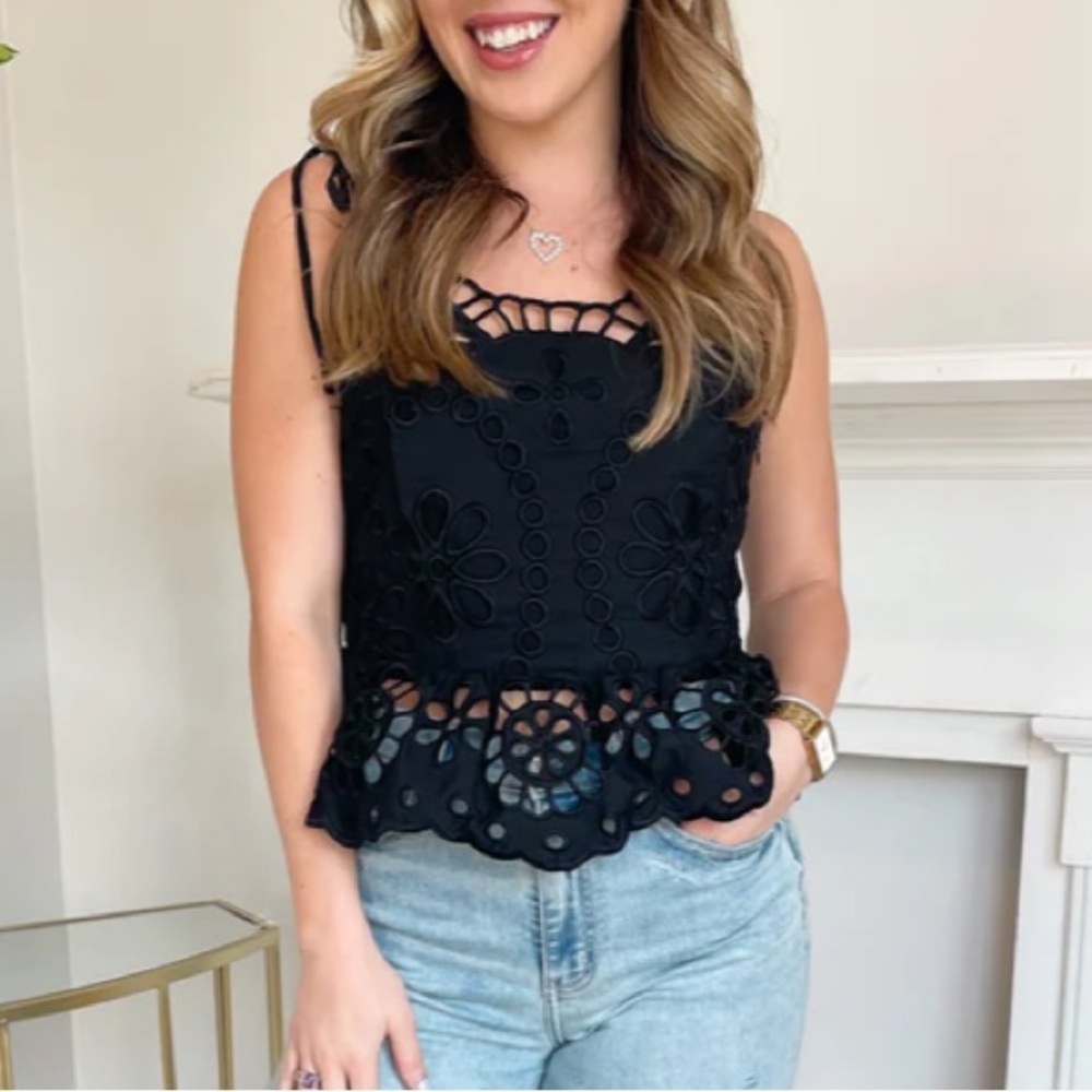 Black Floral Eyelet Peplum Tank Top - Women